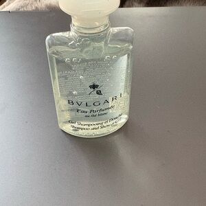 Bulgari Eau Parfumée au thé blanc Shampoo & Shower Gel - Clear